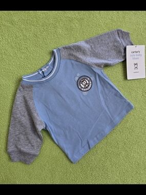 NWT NEWBORN  Baby BOYS SWEATSHIRT Lightweight Blue + Gray HUSKY PUPPY DOG (Q7)